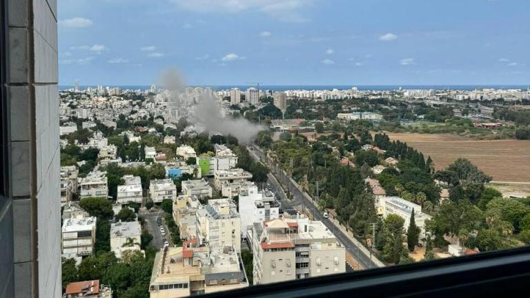 Ισραήλ: Επίθεση της Χαμάς με πυραύλους στο Τελ Αβίβ – Δύο τραυματίες
