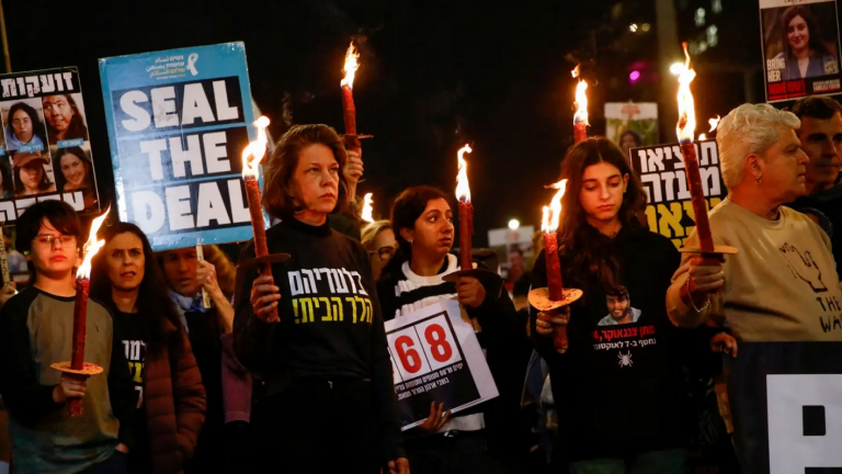 Αντίστροφη μέτρηση για την εκεχειρία στη Γάζα: Αγωνία στο Ισραήλ για τους ομήρους — Τι προβλέπει η συμφωνία κατάπαυσης του πυρός