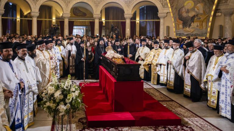 Τίρανα: Σε εξέλιξη η εξόδιος ακολουθία για τον μακαριστό Αρχιεπίσκοπο Αναστάσιο, παρουσία Κ. Μητσοτάκη και Έντι Ράμα