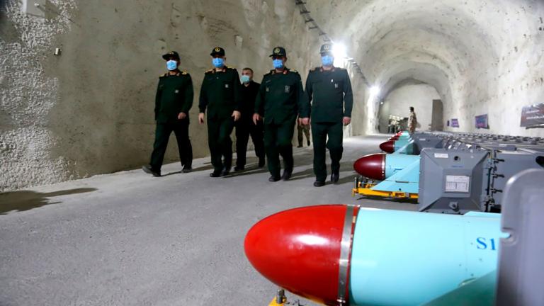 Μήνυμα του Ιράν σε Ισραήλ και Τραμπ: «Παρουσίασε» υπόγεια ναυτική βάση σε βάθος 500 μέτρων