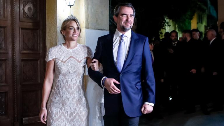 Παντρεύτηκαν ο Νικόλαος Ντε Γκρες και η Χρυσή Βαρδινογιάννη στον Ιερό Ναό Αγίου Νικολάου Ραγκαβά