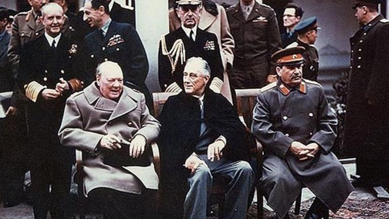 11 Φεβρουαρίου 1945: Η Διάσκεψη της Γιάλτας περατώνει τις εργασίες της με τη συμμετοχή των τριών «Μεγάλων» (Τσώρτσιλ, Ρούσβελτ, Στάλιν)      