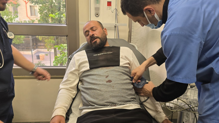 Ισραήλ: Απελευθερώθηκε ο Παλαιστίνιος σκηνοθέτης Χαμντάν Μπαλάλ που βραβεύτηκε με Όσκαρ