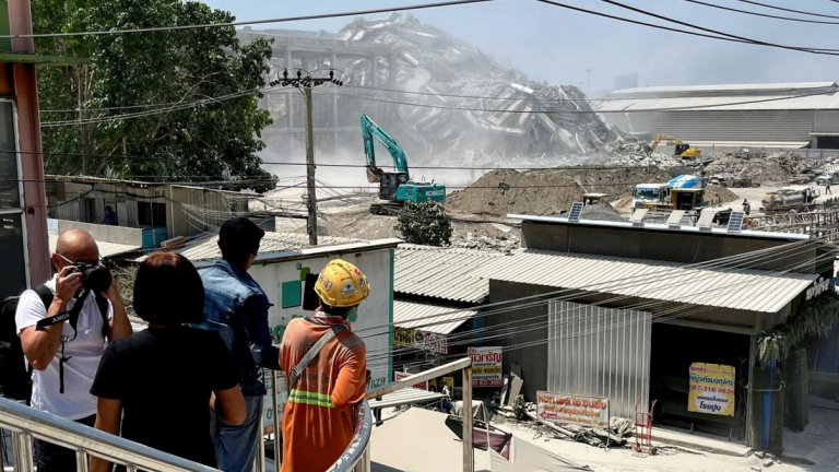  Έλληνας κάτοικος της Μπανγκόκ για τον σεισμό: «Βιβλική καταστροφή - Κατέρρευσαν ουρανοξύστες και γέφυρες - Πολλοί οι νεκροί»