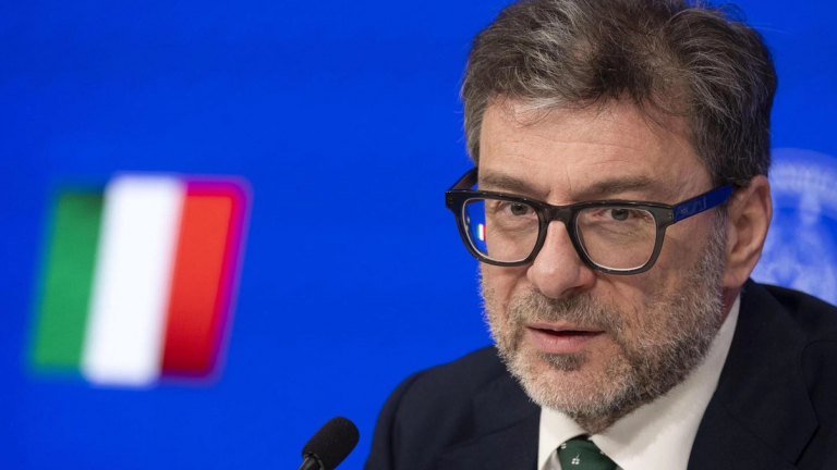 Ιταλία: «Όχι σε ένα βιαστικό αμυντικό σχέδιο της Ευρώπης», λέει ο υπουργός Οικονομικών