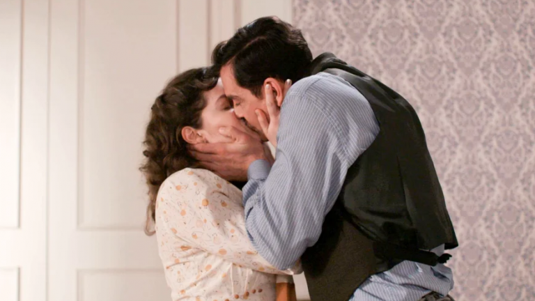 «Grand Hotel»: Ο Ιάκωβος μαθαίνει από τον ίδιο τον Χαραλάμπη για τον αρραβώνα του με την Θεώνη - Απόψε στις 21:00 στον ΑΝΤ1