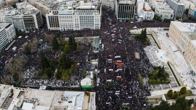 Δημοσκόπηση Prorata: Το μήνυμα των μεγάλων διαδηλώσεων για τα Τέμπη — «Απόδοση δικαιοσύνης» και «τιμωρία των ενόχων» ζητά η συντριπτική πλειοψηφία