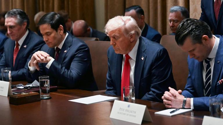 TRUMP upourgiko sumvoulio