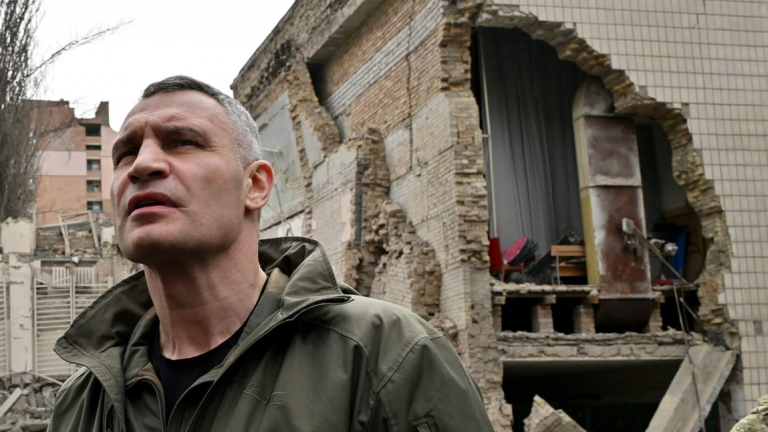 Δήμαρχος Κιέβου: Η Ουκρανία μπορεί να χρειαστεί να παραχωρήσει γη για την ειρήνη - Δυσαρεστημένος ο Τραμπ με τα ρωσικά πλήγματα