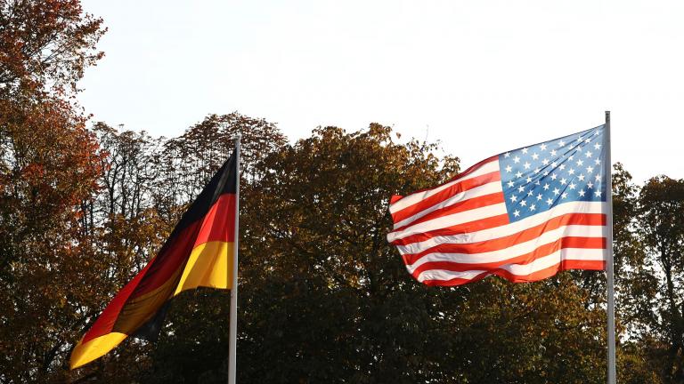 Σημαίες Γερμανίας και ΗΠΑ
