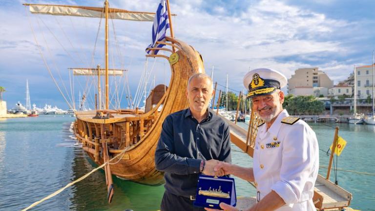ΓΕΝ: Κατάπλους της τριήρους «ΟΛΥΜΠΙΑΣ» στο Πασαλιμάνι για τις «Ημέρες Θάλασσας 2025» και υποδοχή της από τον Δήμαρχο Πειραιώς κ.Γιάννη Μώραλη