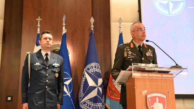 Α/ΓΕΕΘΑ Στρατηγός Δ.Χούπης: Απονομή βραβείου «Distinguished Ancien» στο πλαίσιο της 54ης Συνόδου Διοικητών Σχολών Εθνικής Αμύνης του ΝΑΤΟ