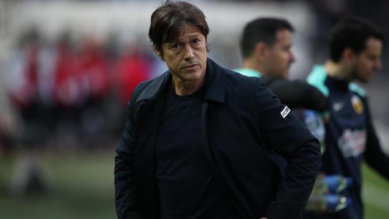 Με αυτή την ομάδα συζητά ο Ματίας Αλμέιδα