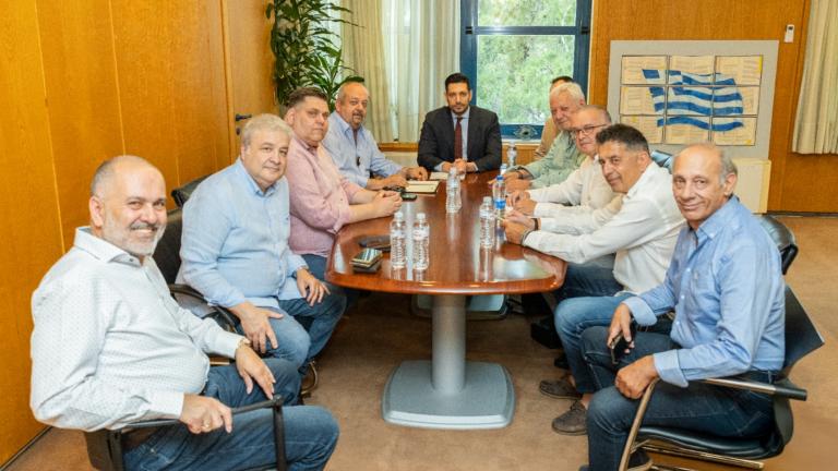 κυρανακης και ταξι