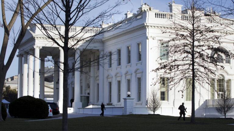 λευκος οικος