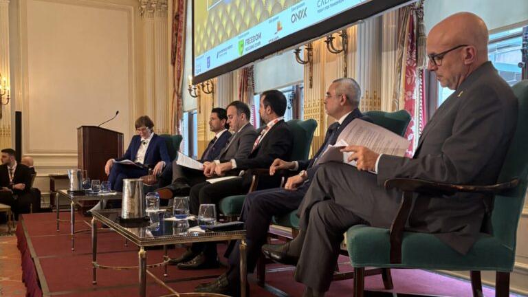 Economist Forum: Η σημασία της συνεργασίας Ελλάδας - Κύπρου - Ισραήλ και ΗΠΑ αναδείχτηκε στη Ν. Υόρκη