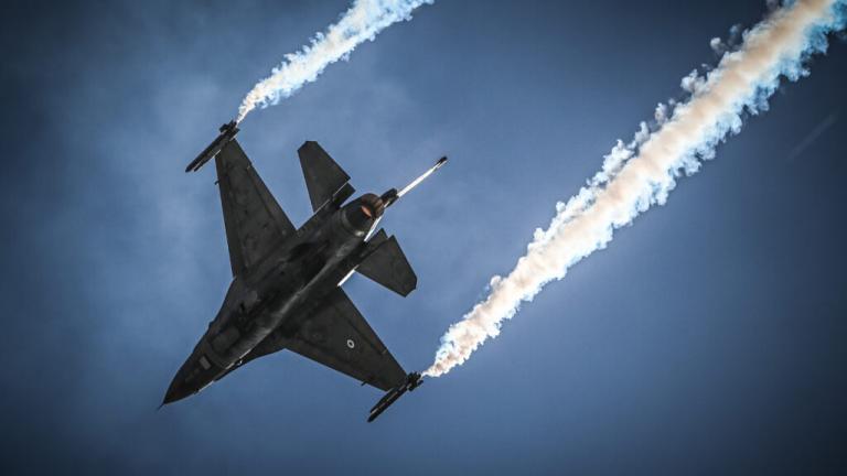 πολεμικο αεροσκάφος 