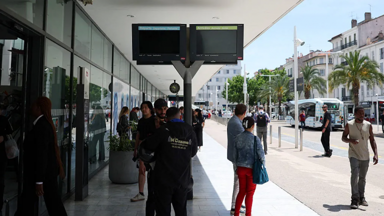 Γαλλία: Σε σαμποτάζ οφείλεται το μεγάλο μπλακάουτ στις Κάννες, σύμφωνα με τις τοπικές Αρχές