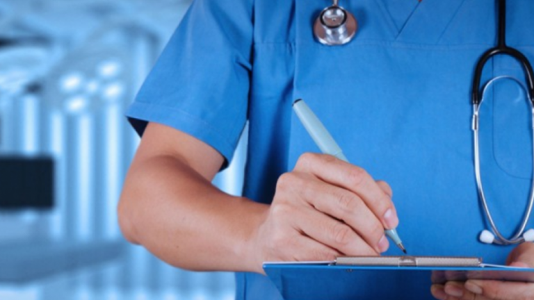 νοσηλευτής