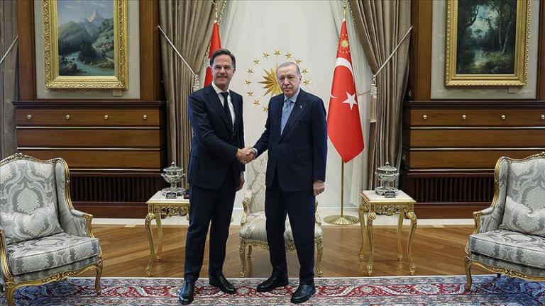 Συνάντηση Ερντογάν - Ρούτε: Bασικό θέμα στην ατζέντα οι εξελίξεις σχετικά με τον πόλεμο της Ουκρανίας