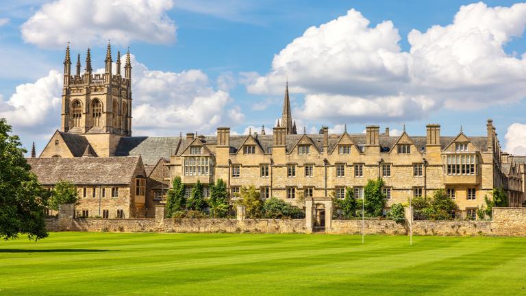 βρετανικο πανεπιστημιο