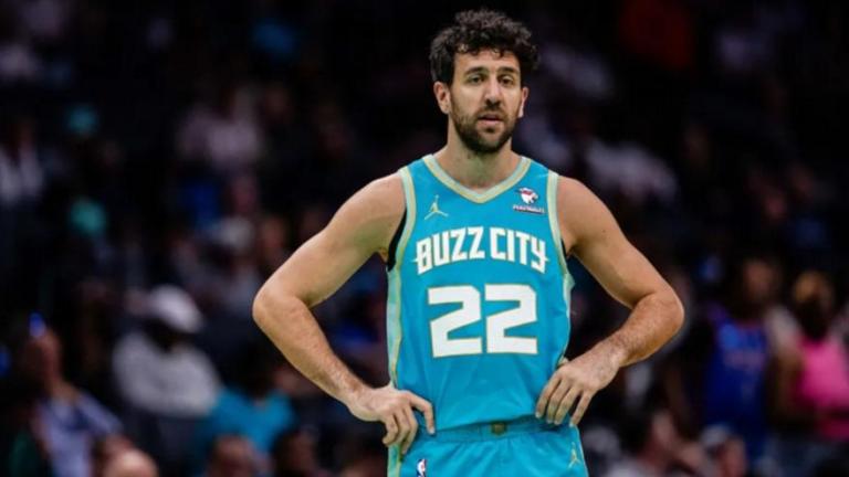 Ακόμα ένας... μνηστήρας για Μίσιτς - Τα δεδομένα για τον Σέρβο γκαρντ