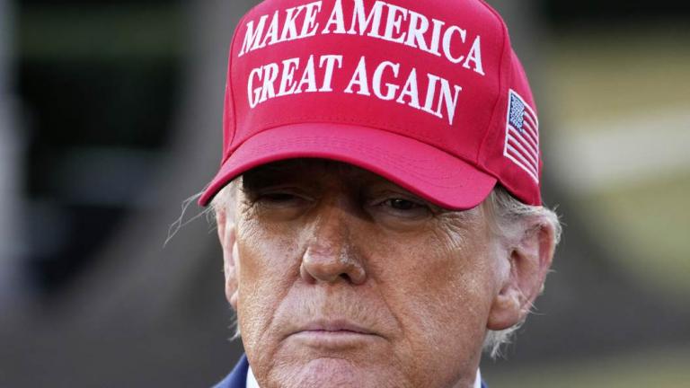 Η σύγκρουση Ισραήλ - Ιράν προκαλεί ρήγμα στον κόσμο του MAGA - Τι θα κάνει ο Τραμπ