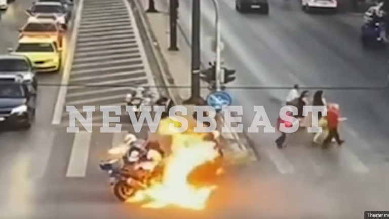 Βίντεο: Πέταξαν μολότοφ σε αστυνομικούς, ενώ δίπλα υπήρχαν πολίτες! 