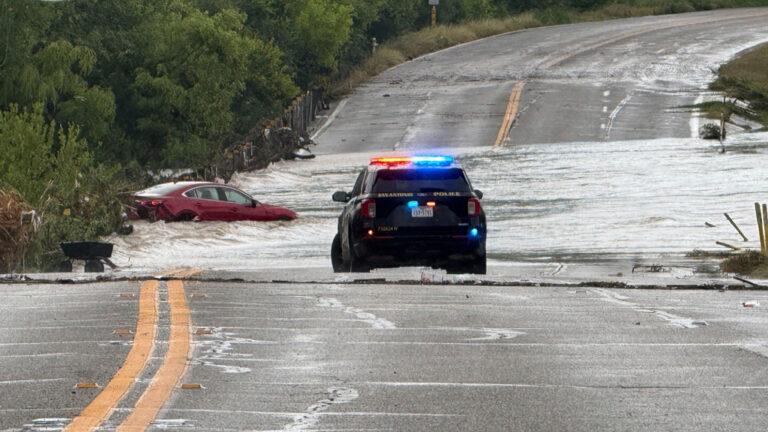 ΗΠΑ: Δέκα νεκροί στο Σαν Αντόνιο από τις σφοδρές καταιγίδες - Αγωνία για τους αγνοούμενους