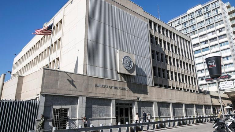 Zημιές στην αμερικανική πρεσβεία στο Τελ Αβίβ - Αμερικανικά αεροτάνκερ πετούν προς ανατολάς
