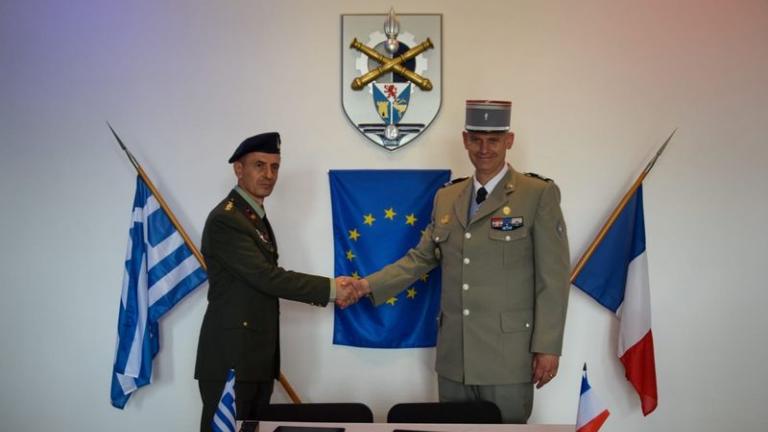 ΓΕΣ: Αδελφοποίηση Ελληνικού και Γαλλικού Στρατιωτικού Εργοστασίου Τεχνικού – Τι σημαίνει η κίνηση αυτή και γιατί είναι σημαντική; 
