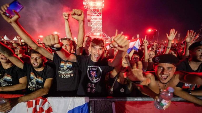 Κροατία: Η συναυλία του φιλοναζιστή τραγουδιστή Τόμσον συγκέντρωσε 450.000 θεατές στο Ζάγκρεμπ