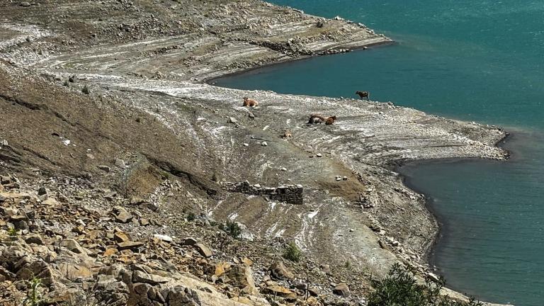 λιμνη μορνου