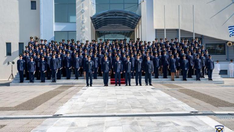 Α/ΓΕΑ Αντιπτέραρχος (Ι) Δ.Γρηγοριάδης: Επίδοση πτυχίων στους νέους Ανθυποσμηναγούς της Σχολής Ικάρων