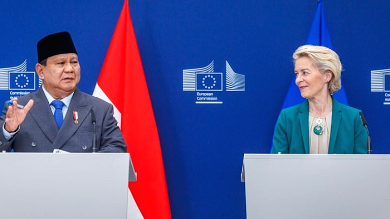 ινδονησια και εε