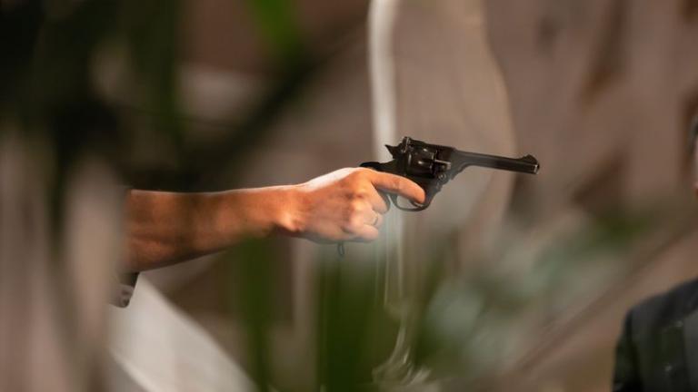 Δάφνη Λαμπρόγιαννη, Γεράσιμος Σκιαδαρέσης,  Τάσος Νούσιας, Γιάννης Κουκουράκης, Καλλιόπη Χάσκα, Γιώργος  Γεροντιδάκης, Κόρα Καρβούνη, Ελένη Καρακάση, Λάμπρος Κωνσταντέας, Στάθης  Κόικας, Αντιγόνη Φρυδά, Φωτεινή Παπαθεοδώρου,  Αλέξανδρος Βάρθης, Γεωργία Κουβαράκη, Μιχάλης Συριόπουλος, Νικόλαος  Νίκας, Γιολάντα Καλογεροπούλου, Περικλής Σιούντας, Μελίνα Πολυζώνη,  Αλέξανδρος Σκουρλέτης, Τάσος Τσούκαλης, Γιάννης Ζαφείρης, Ευγενία  Κάρνου, Φώτης Καραλής, Μάνος Γερωνυμάκης, Βασίλης Βλάχος,  Στυλιανή Κλείδωνα