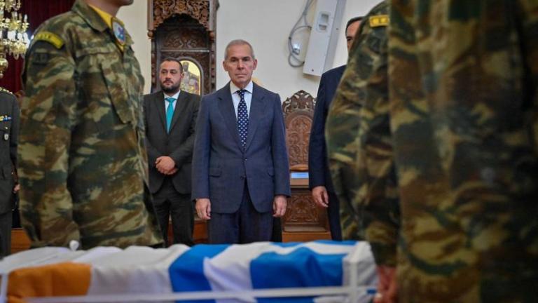 Θ. Δαβάκης: Στη Λευκωσία για την τελετή επαναπατρισμού και ταφής των λειψάνων 16 Ελλαδιτών οπλιτών της ΕΛΔΥΚ