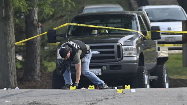Μακελειό στο Σικάγο: Τουλάχιστον 3 νεκροί, πολλοί τραυματίες μετά από πυροβολισμούς έξω από νυχτερινό κέντρο