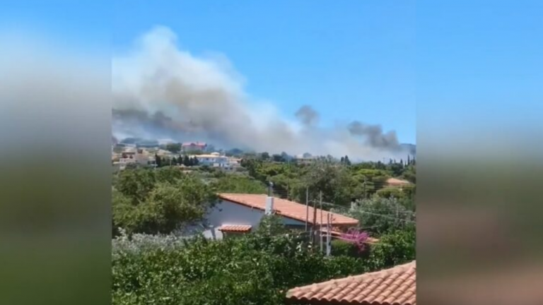 Φωτιά τώρα στο Κορωπί - Εστάλη 112