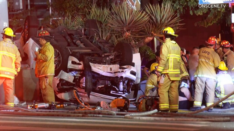 ΗΠΑ: Όχημα έπεσε πάνω σε πλήθος στο Λος Άντζελες – Αναφορές για τουλάχιστον 28 τραυματίες