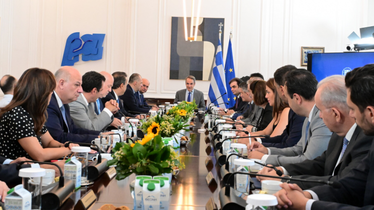 Κυβέρνηση: Επιτάχυνση μεταρρυθμίσεων και πακέτο στήριξης της μεσαίας τάξης — Τι θα ανακοινώσει ο Κυριάκος Μητσοτάκης στη ΔΕΘ