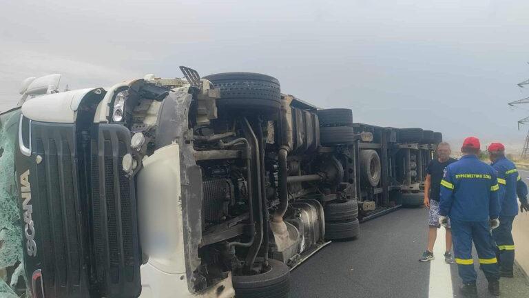 Κοζάνη: Ανατράπηκε νταλίκα στην Εγνατία οδό στο ρεύμα προς Θεσσαλονίκη - Κυκλοφοριακές ρυθμίσεις