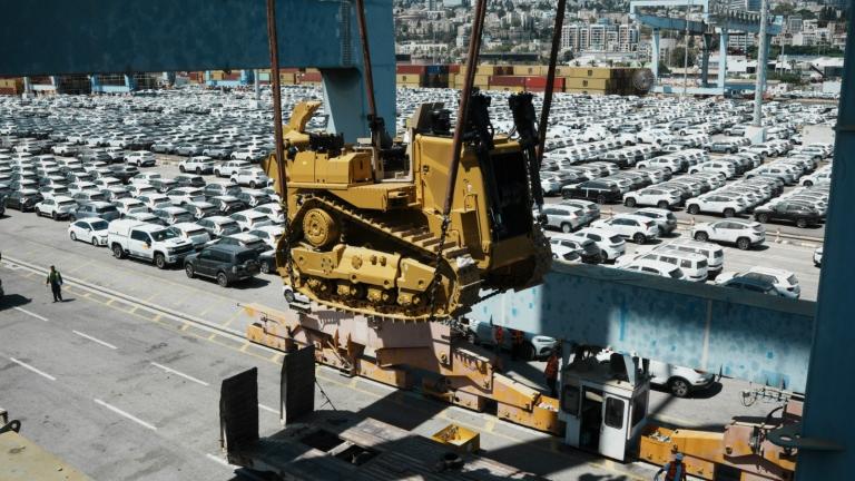 Το Ισραήλ παρέλαβε αμερικανικές μπουλντόζες για την κατεδάφιση σπιτιών στη Γάζα 