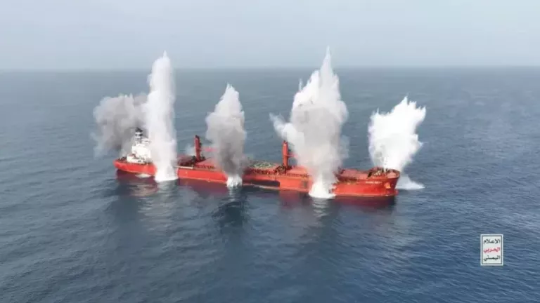 Eternity C: Ένας νεκρός και τέσσερις αγνοούμενοι ο μέχρι στιγμής απολογισμός της επίθεσης των Χούθι στο ελληνόκτητο φορτηγό πλοίο