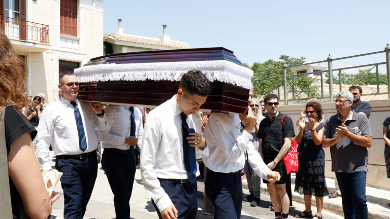 Γεράσιμος Μιχελής: Σε κλίμα συγκίνησης το τελευταίο αντίο στον ηθοποιό