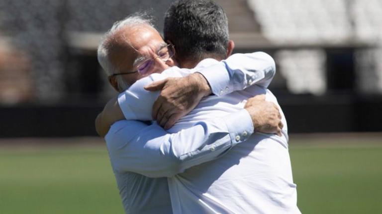 ΠΑΟΚ: Στη Θεσσαλονίκη ο Ιβάν Σαββίδης - Τα είπε με Λουτσέσκου και παίκτες