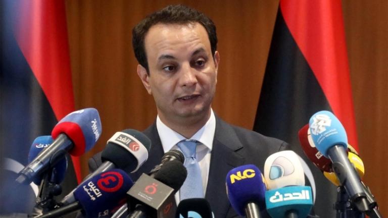 Λιβύη: Ο Χαφτάρ επιχειρεί να «καλοπιάσει» την Αθήνα - Ο γιος του κάλεσε τον Έλληνα πρόξενο στο σπίτι του