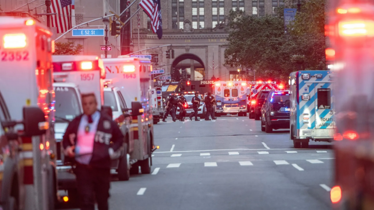 ΗΠΑ: Τέσσερις νεκροί από ένοπλη επίθεση σε ουρανοξύστη στο Μανχάταν - Αυτοκτόνησε ο δράστης