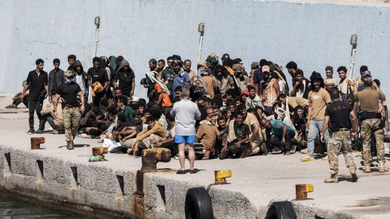 Κρήτη: «Ασφυξία» από τις αυξημένες μεταναστευτικές ροές - Χιλιάδες έφθασαν μέσα σε λίγες ημέρες