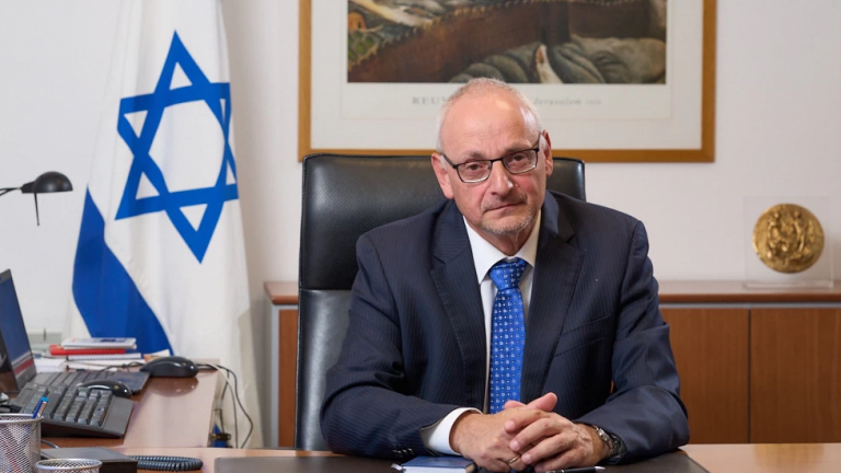 Ο Ισραηλινός πρέσβης Νόαμ Κατς στο «Μανιφέστο»: Σκόπιμη μέθοδος βιασμών με βάση μια ιδεολογία γενοκτονική της Χαμάς